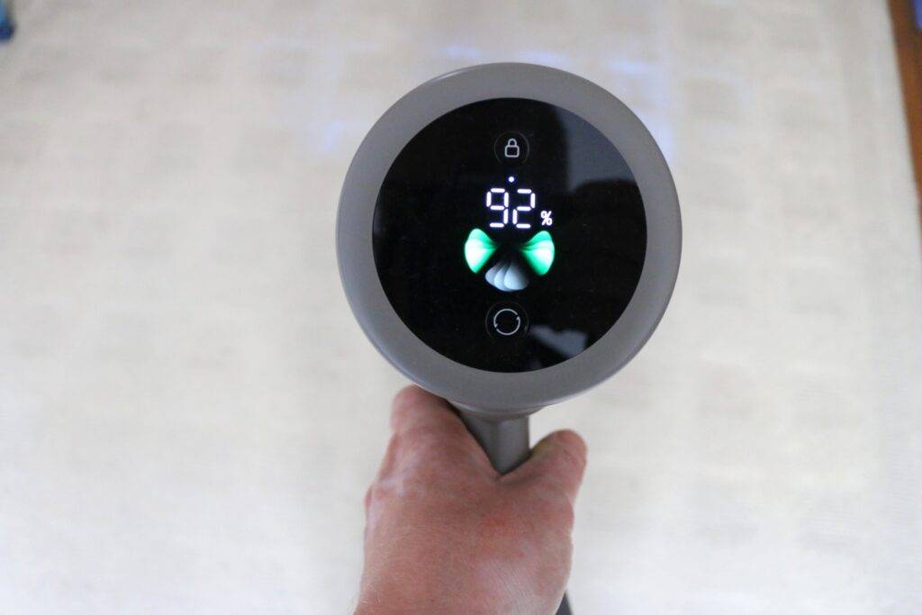 Aspirateur balai Dreame Z10 Station - l'écran de contrôle (c) Labo Maison