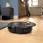 L'aspirateur robot laveur de sols iRobot Roomba Combo 10 Max