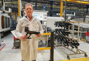 L’usine Rowenta de Vernon emploie 220 collaborateurs, spécialisés dans l’assemblage, l’injection plastique et la conception des aspirateurs balais. (c) Labo Maison