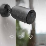 Caméra Ezviz EB3 résistante à la pluie, au vent, à la poussière et au gel grâce à l’IP65.