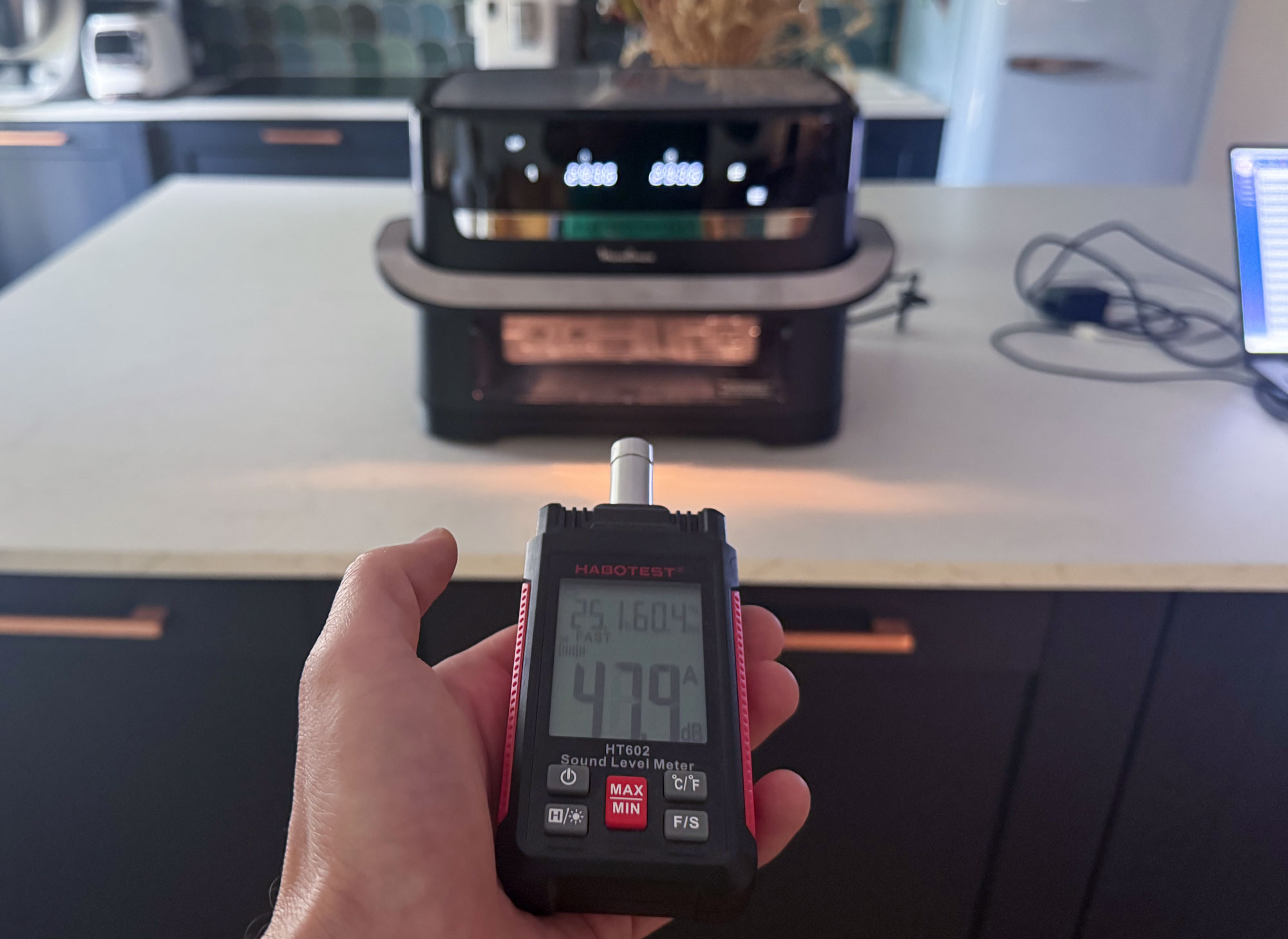 Niveau sonore mesuré du Moulinex Dual Flex à 47,9 dB(A)